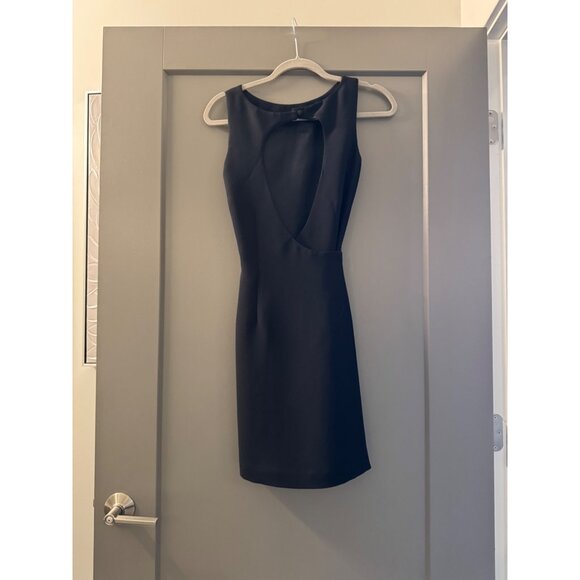Sleeveless Black YL By Yair Dress With Open Back Detail & Waist Tie Size 6 - Picture 4 of 5